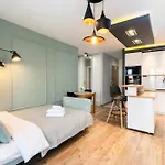 Nowe Czyzyny Deluxe Apartment